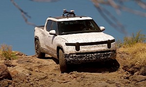 Rivian R1T Looks Majestic in High Speed and Rock Crawling Runs in the Desert