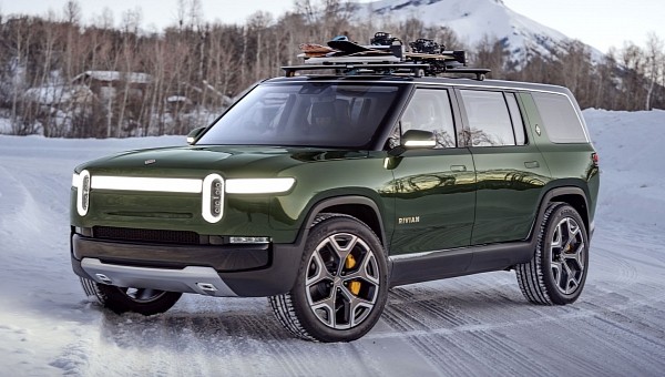 Rivian R1S in the snow