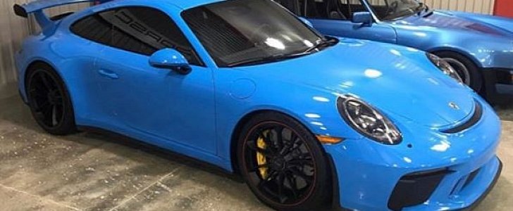 Riviera Blue 2018 Porsche 911 GT3
