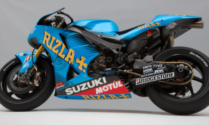 Rizla Suzuki Reveals Bike, Livery for 2011 [Gallery]