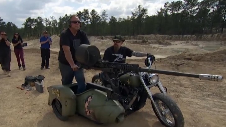 Working 20mm auto cannon loaded on a sidecar bike