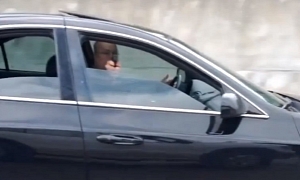 Road-Rage Lunatic Shoots at Another Driver on Highway