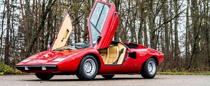 Rod Stewart's 1977 Lamborghini Countach LP400 Periscopica sold for close to $1 million at auction (February 2021)