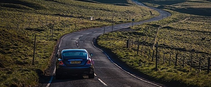 Rolls-Royce Motors Celebrates their Cars’ Reliability with a Travel to Scotland - Photo Gallery