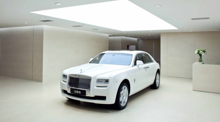 Rolls-Royce Showroom