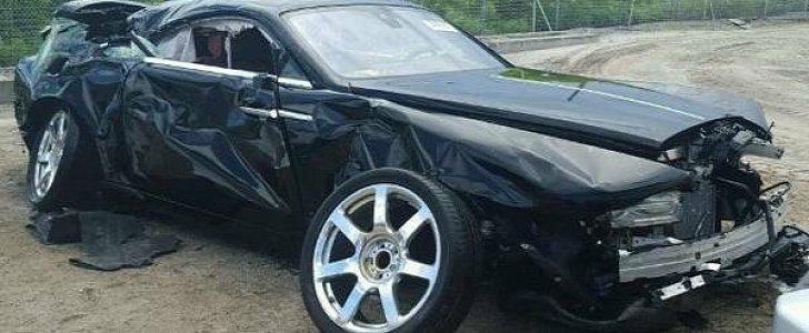 olls-Royce Wraith Demolished in Brutal Crash