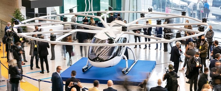 Volo City Air Taxi Lands in Rome