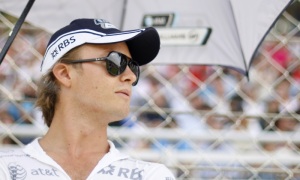 Rosberg Evaluates Options for 2010
