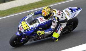 Rossi Tops First Practice in Australia, Lorenzo Experiences Illness