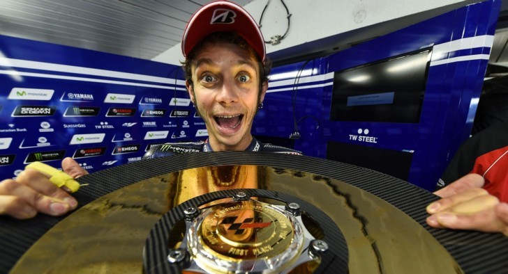 Valentino Rossi and his Philip island 2014 1st prize trophy