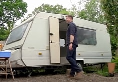 Rotten 40YO Travel Trailer Transforms Into 2-Bedroom Mobile Home and Pop-Up Restaurant