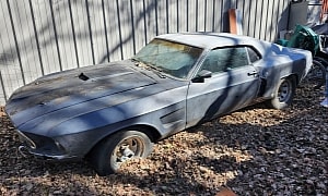 Rotting Away 1969 Ford Mustang Mach 1 Is a Former Race Car, Fiberglass Galore