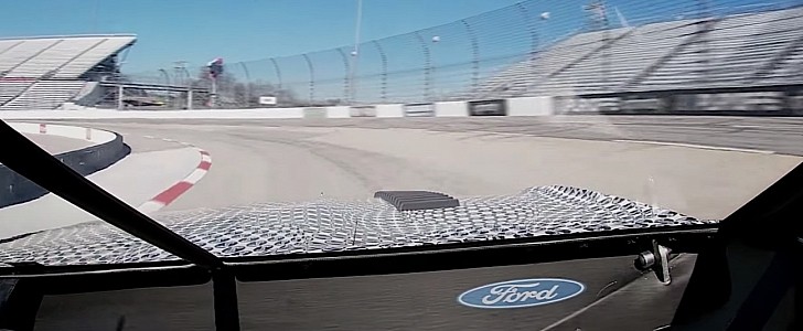 Cockpit view of the 2022 NASCAR Ford Mustang