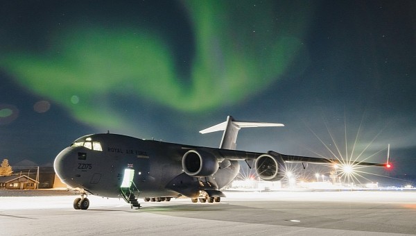 A RAF Globemaster crew got to enjoy the aurora borealis