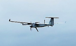 Runway-Independent Fixed Wing VTOL Flies With New Heavy-Fuel Engine