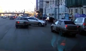 Russian Corsa Driver Pulls off Amazing Parking Stunt by Accident