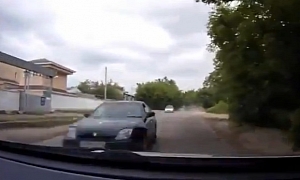 Russian Driver Picks Bad Time to Overtake - Fails