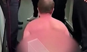 Russian Man Strips Naked Before Boarding Plane to be More “Aerodynamic”
