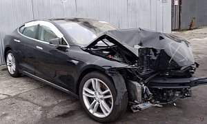 Russian Mechanic Proves Fixing a Tesla Wreck Is Not Impossible