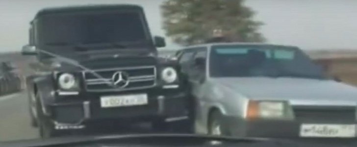 Russian Mercedes G-Class Crash Compilation Is the Best Thing Ever