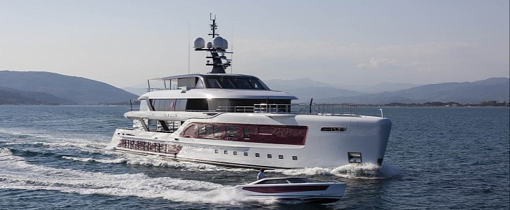 Quinta Essentia was built by Admiral Yachts in 2016