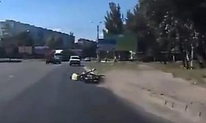 Russian Moped Rider Crashes in Extremely Silly Way