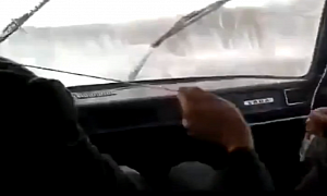 Russians Fix Broken Wipers By Pulling Them With String