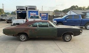 Rusty 1969 Dodge Charger RT/SE 440 Is Seriously Awesome