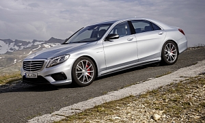 S 63 AMG W222 Gets Reviewed by Auto Express