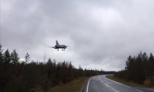 Saab JAS-39 Fighter Jet Sees No Reason Not to Land on a Two-Lane Road in Finland