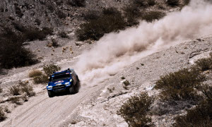 Sainz Grabs 2nd Win in 2010 Dakar Rally, Closens to Overall Victory