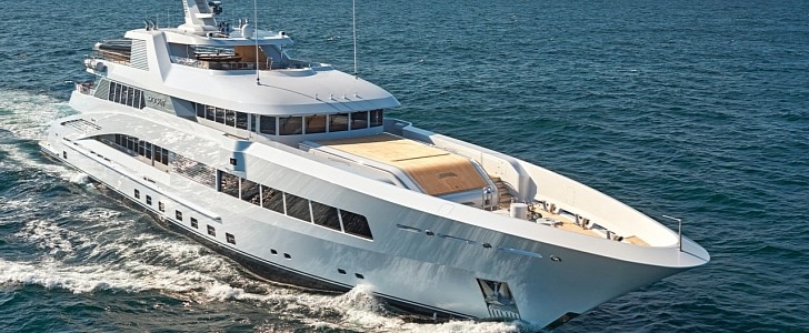 Rock.it is a stunning superyacht boasting a unique control and maneuvering system