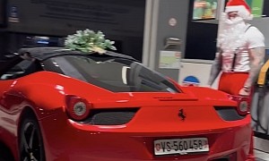 Santa Claus Was Caught Refueling His Ferrari 458 While Wearing a T-Shirt and Sneakers