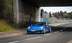 Sapphire Blue 991.2 Porsche 911 GT3 Looks Gorgeous during Nurburgring Polishing