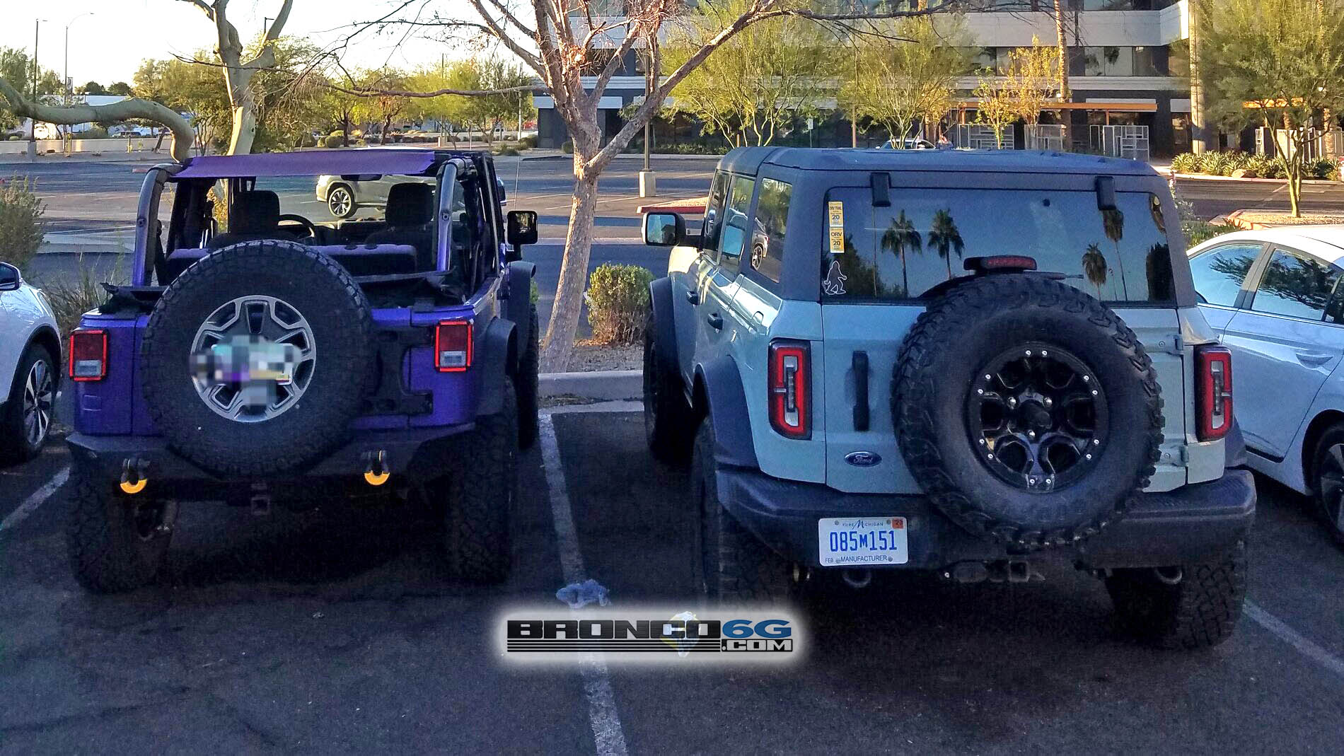 Sasquatch 2021 Ford Bronco Looks Taller When Compared to Lifted Jeep  Wrangler - autoevolution