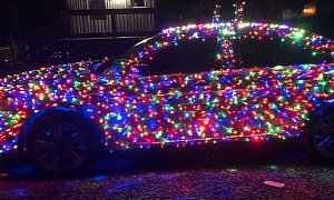 S.C. Man Decorates Ford With Thousands of Lights, Turns it Into “Christmas Car”