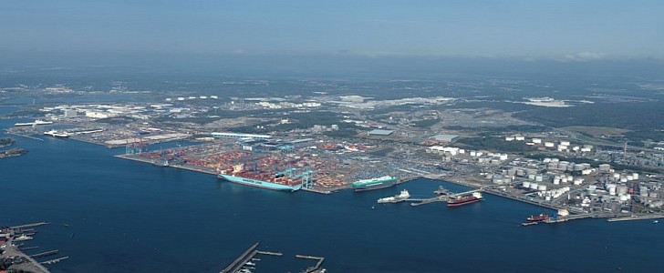 The Port of Gothenburg is ready to enable methanol ship-to-ship bunkering