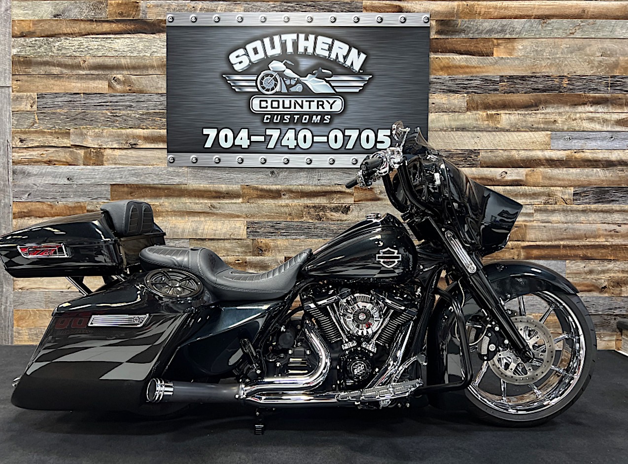 SCC Harley-Davidson Street Glide Priced as Much as Two Muscle Cars