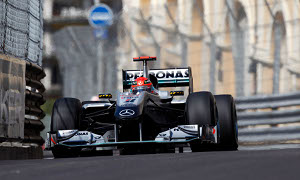 Schumacher Encouraged by Mercedes’ Pace