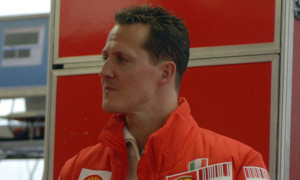 Schumacher Refuses No 1 Status at Mercedes