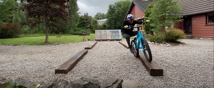 Danny MacAskill turns his driveway into a trials park
