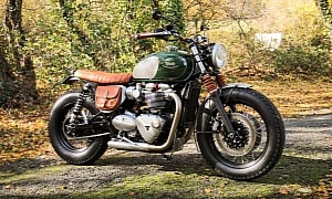 Scrambled Triumph Bonneville T120 Combines Tan Leather With British Racing Green