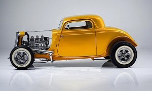 Screamin' Kat 1933 Ford Powered by a Chevy Engine Is Your Ultimate Cover Car
