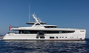 Seaflower Is an Award-Winning Superyacht With a Slender Silhouette and Tasteful Interiors