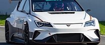 SEAT Cupra e-Racer Previews the World of Electric Touring Car Racing