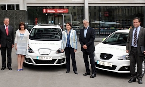 Seat Delivers Two Hybrids and an EV to Barcelona City Hall