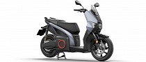 Seat's MÓ 50 Electric Scooter Targets Younger Generation With Modern Design and Features
