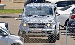 Second-Generation Mercedes-Benz G-Class Makes Spy Photo Debut
