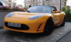 Second-Generation Tesla Roadster Delayed to 2015