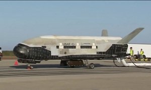 Secret X-37B Unmanned Space Plane Lands After 673 Days on Orbit